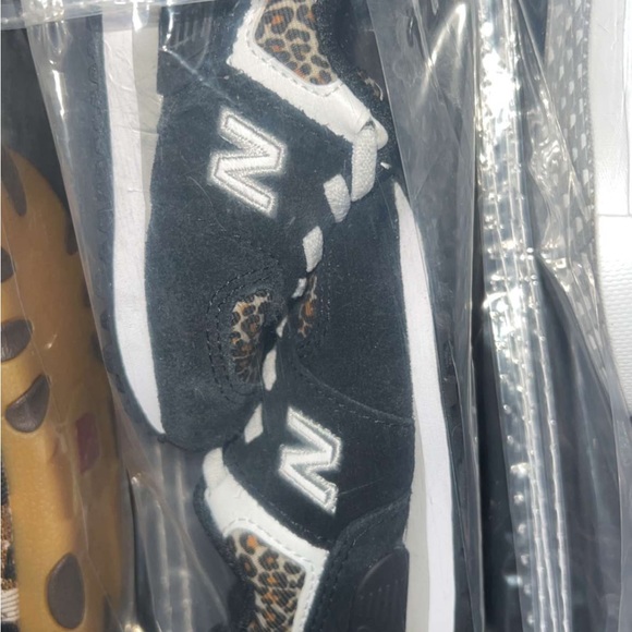 Sizes 3-4 - Picture 3 of 5